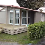 Pomme De Pin Campsite